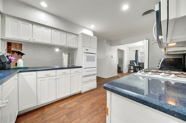 617 Ranier Circle, Garland, TX 75041