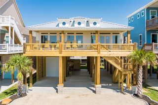 2631 Holiday, Crystal Beach, TX 77650