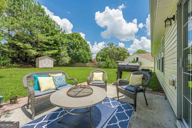967 Garden Woods Court, Loganville, GA 30052