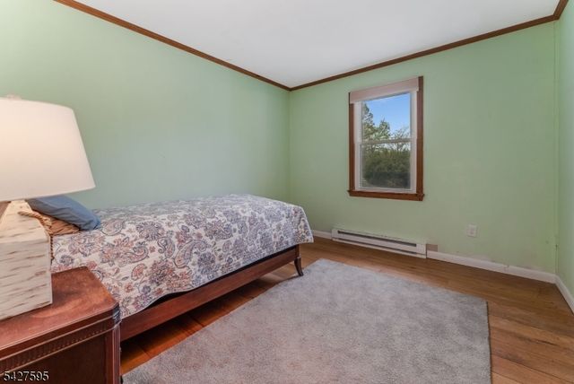 34 Berk Ln, Lebanon Twp., NJ 08826
