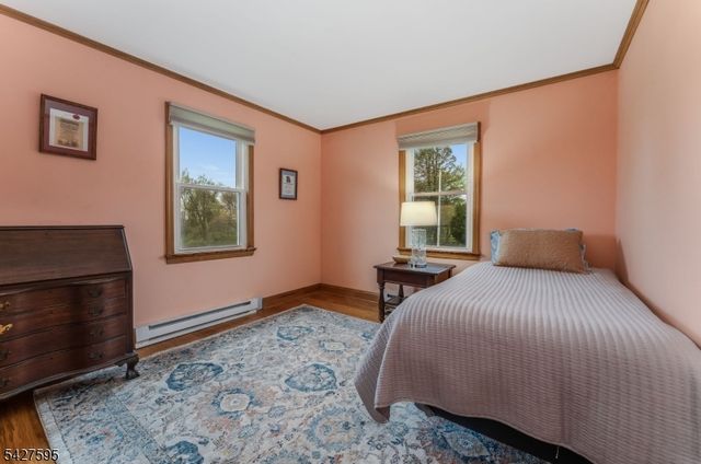 34 Berk Ln, Lebanon Twp., NJ 08826