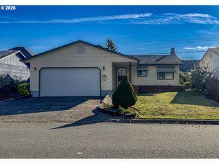 1590 ASTOR Way, Woodburn, OR 97071