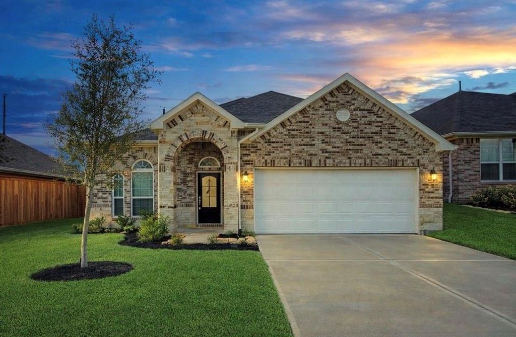 30031 Willow Cove Lane, Brookshire, TX 77423