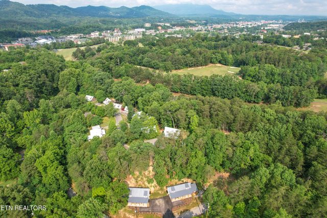 3203/3207 Top Flight Way, Pigeon Forge, TN 37863
