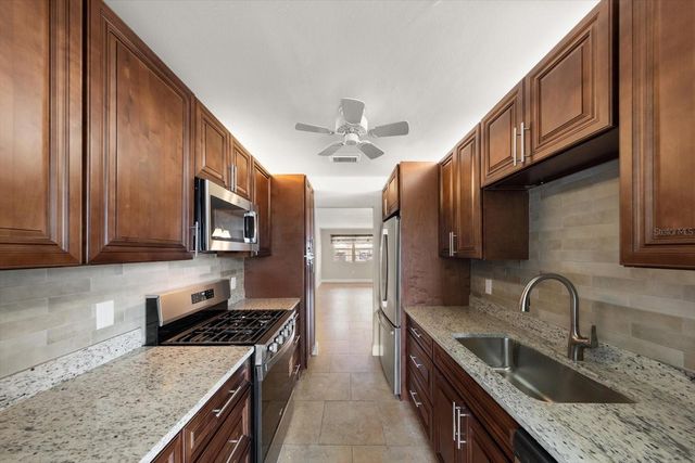 6025 SHORE BOULEVARD S 107, Gulfport, FL 33707
