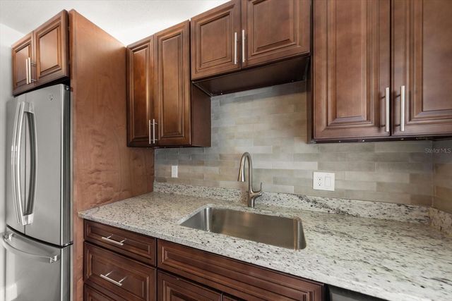 6025 SHORE BOULEVARD S 107, Gulfport, FL 33707