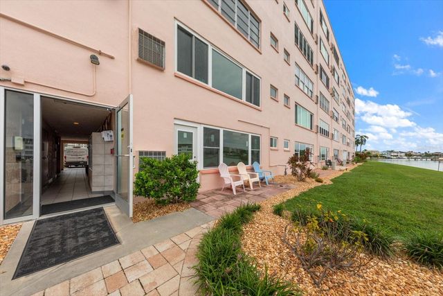 6025 SHORE BOULEVARD S 107, Gulfport, FL 33707