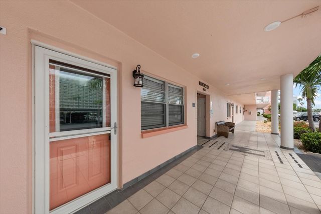 6025 SHORE BOULEVARD S 107, Gulfport, FL 33707