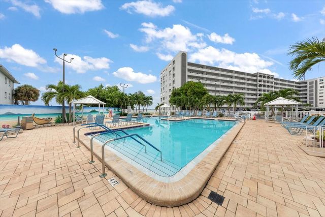 6025 SHORE BOULEVARD S 107, Gulfport, FL 33707