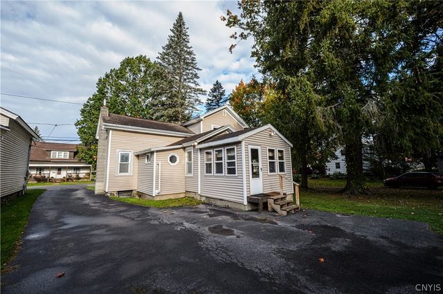 17 Division Street, Van Buren, NY 13027
