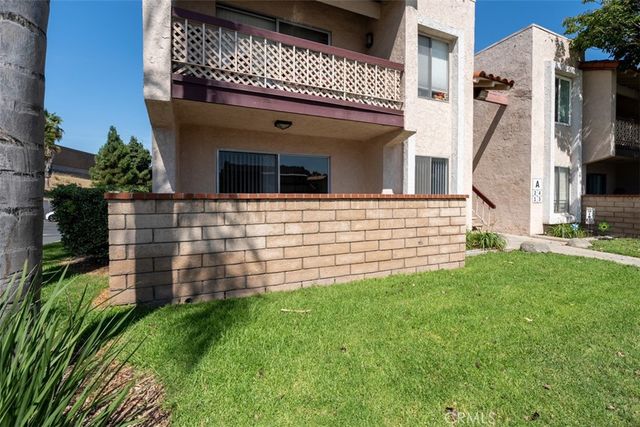 700 W La Veta A1, Orange, CA 92868