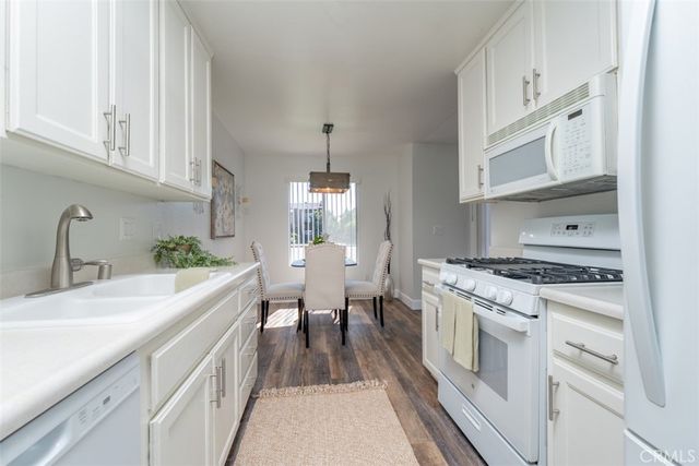700 W La Veta A1, Orange, CA 92868
