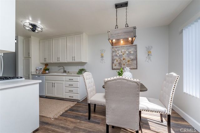 700 W La Veta A1, Orange, CA 92868