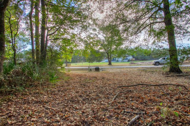 5 W Forest Drive, Huntsville, TX 77340