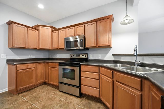 3905 DEERFOOT WAY, Columbia, MO 65203