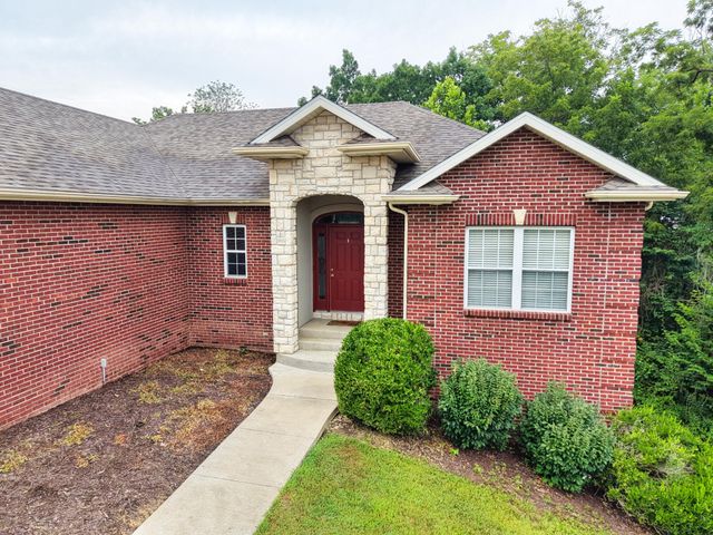 3905 DEERFOOT WAY, Columbia, MO 65203