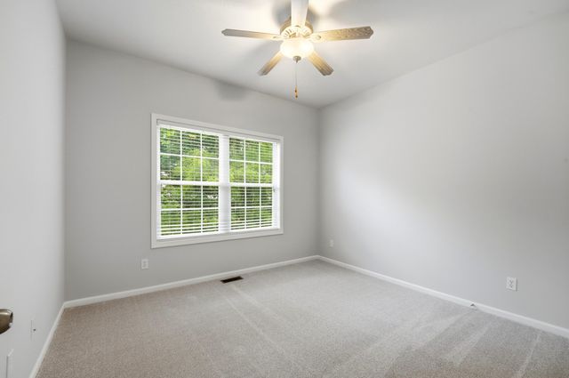 3905 DEERFOOT WAY, Columbia, MO 65203