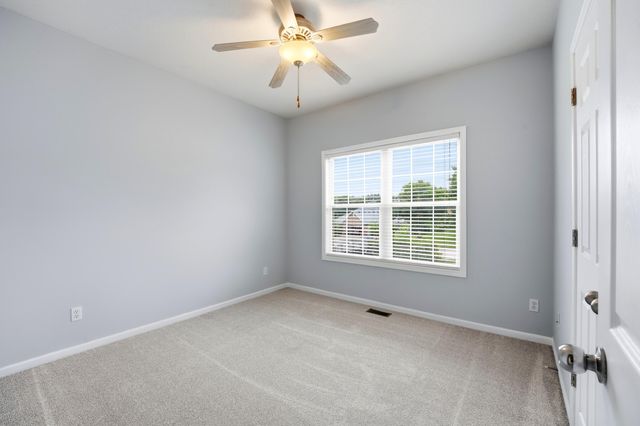 3905 DEERFOOT WAY, Columbia, MO 65203