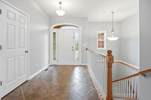 3905 DEERFOOT WAY, Columbia, MO 65203