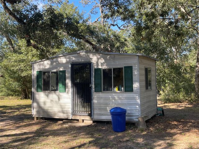 341 Cr 355, Elmaton, TX 77440