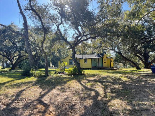 341 Cr 355, Elmaton, TX 77440