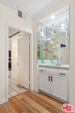 1375 Kelton Avenue 104, Los Angeles, CA 90024