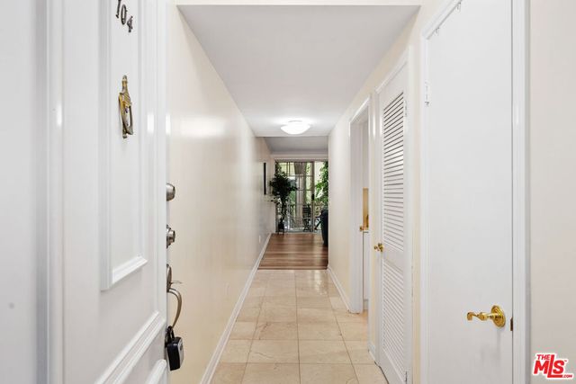 1375 Kelton Avenue 104, Los Angeles, CA 90024
