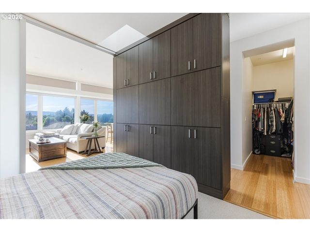 1455 N KILLINGSWORTH St 404, Portland, OR 97217