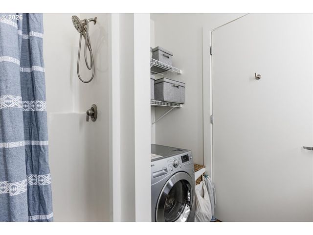 1455 N KILLINGSWORTH St 404, Portland, OR 97217