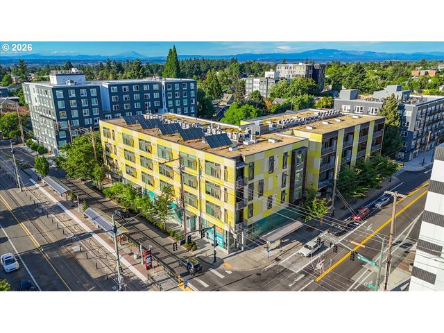 1455 N KILLINGSWORTH St 404, Portland, OR 97217