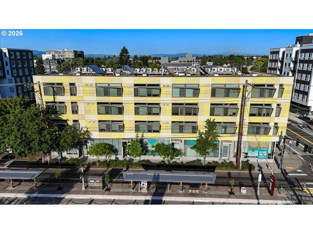 1455 N KILLINGSWORTH St 404, Portland, OR 97217