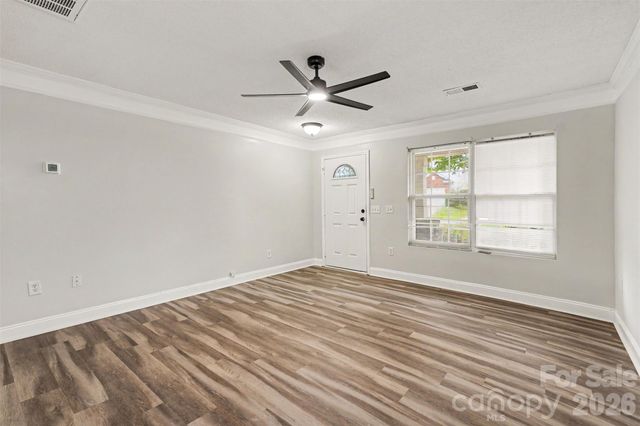 6010 Raisin Tree Lane, Charlotte, NC 28215