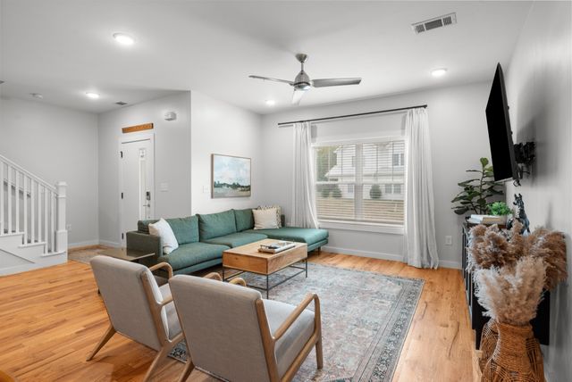 3641 Hydes Ferry Rd, Nashville, TN 37218