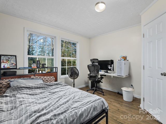 92 Suncrest Drive, Mars Hill, NC 28754