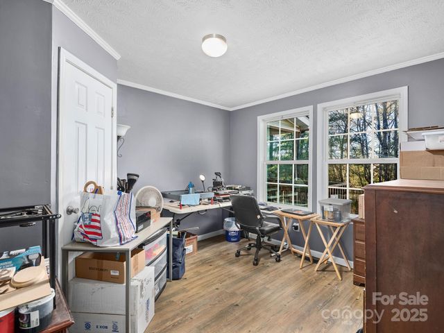 92 Suncrest Drive, Mars Hill, NC 28754