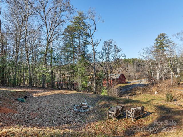 92 Suncrest Drive, Mars Hill, NC 28754