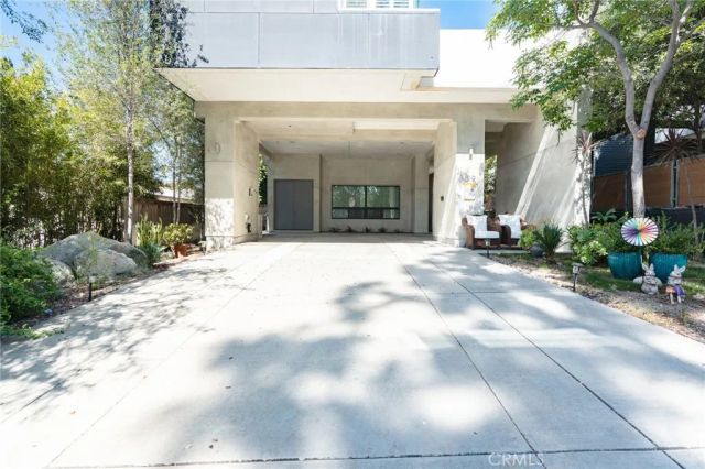 319 Camillo Road, Sierra Madre, CA 91024