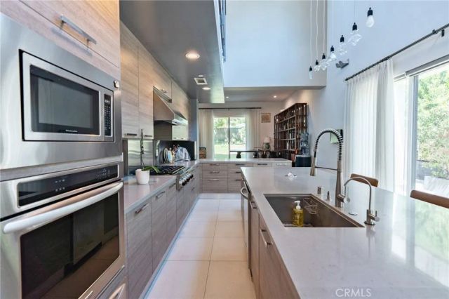 319 Camillo Road, Sierra Madre, CA 91024