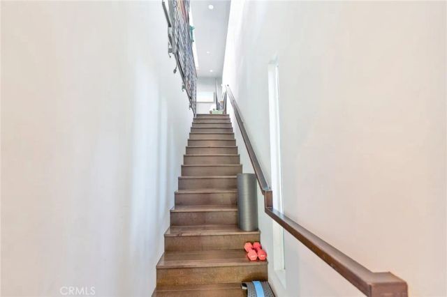 319 Camillo Road, Sierra Madre, CA 91024