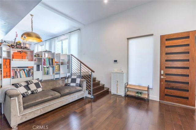 319 Camillo Road, Sierra Madre, CA 91024
