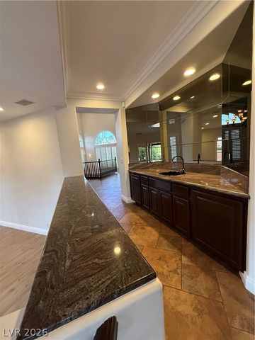 8112 Sapphire Bay Circle, Las Vegas, NV 89128