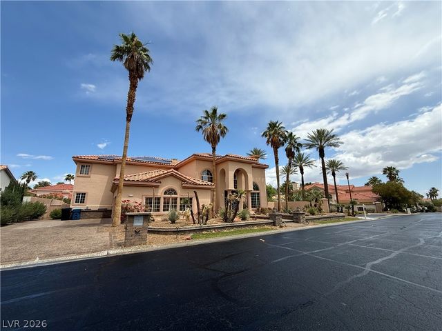 8112 Sapphire Bay Circle, Las Vegas, NV 89128