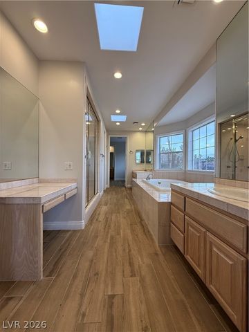 8112 Sapphire Bay Circle, Las Vegas, NV 89128