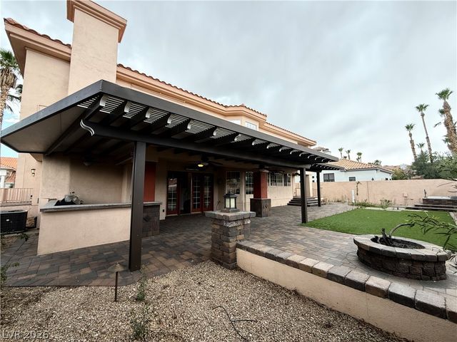 8112 Sapphire Bay Circle, Las Vegas, NV 89128