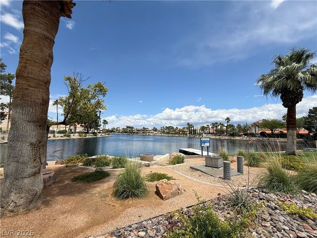 8112 Sapphire Bay Circle, Las Vegas, NV 89128