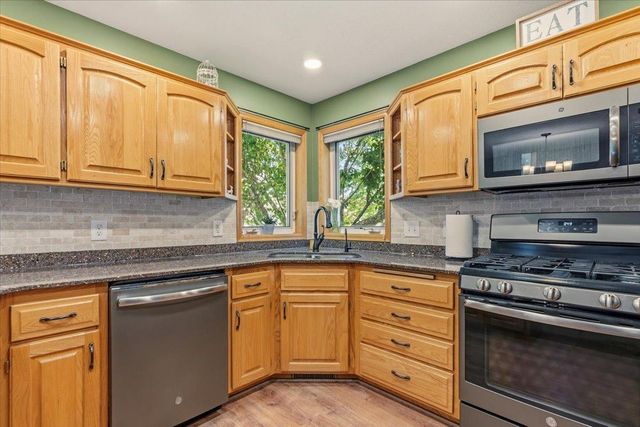 2813 88th Avenue NE, Blaine, MN 55449