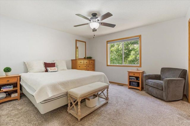 2813 88th Avenue NE, Blaine, MN 55449
