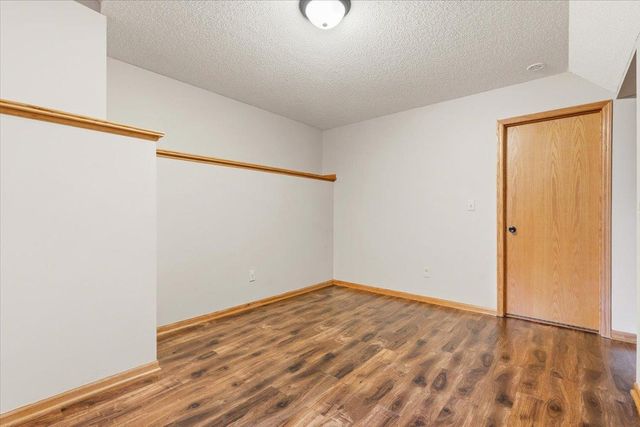 2813 88th Avenue NE, Blaine, MN 55449