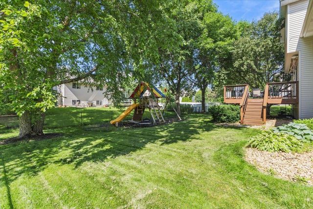 2813 88th Avenue NE, Blaine, MN 55449