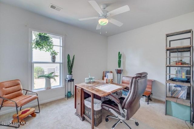 521 Lyrebird Avenue, Wilmington, NC 28412